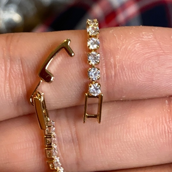 💍Gold Plated CZ Choker Necklace💍 - Picture 3 of 4